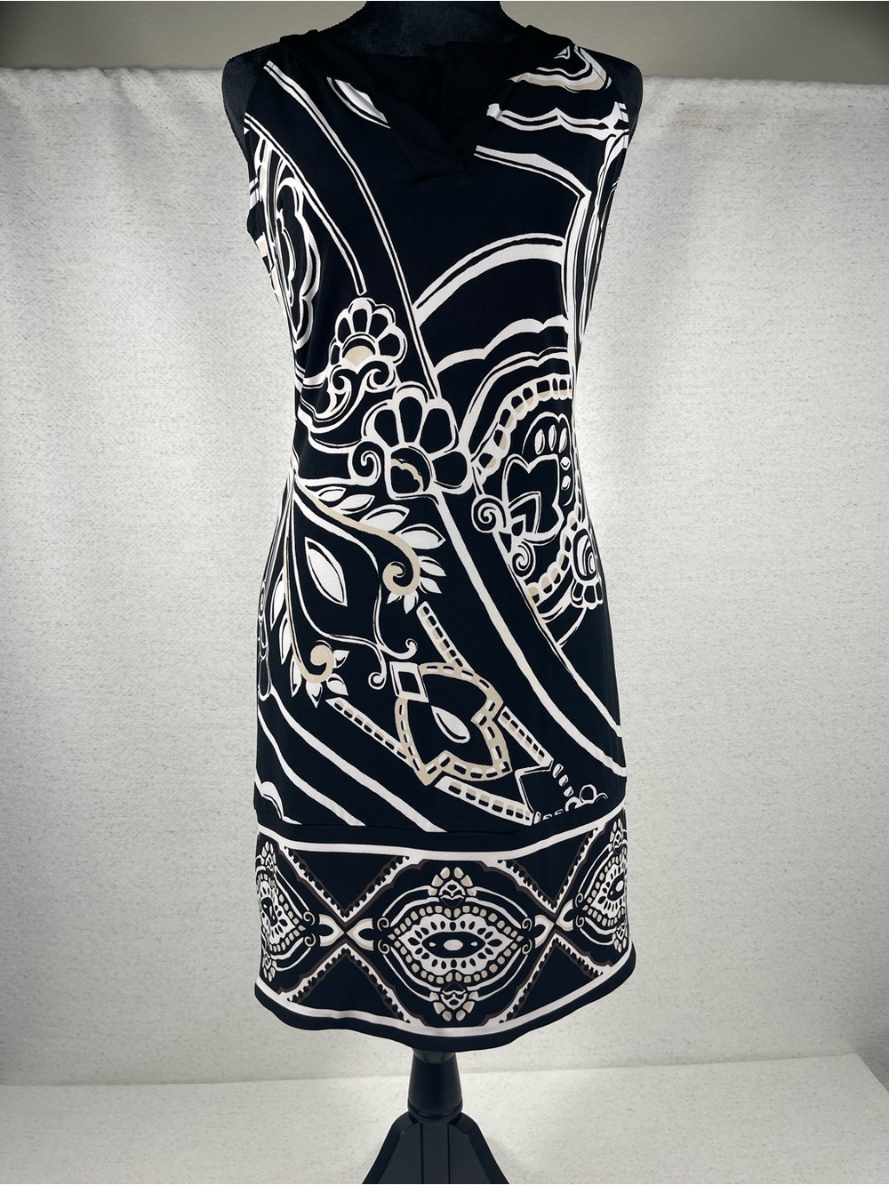 White House Black Market sleeveless Abstract Chiffon Sheath Dress XXS. SKU#0536